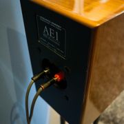 Acoustic Energy AE1 40th anniversary enceinte bibliothèque hifi