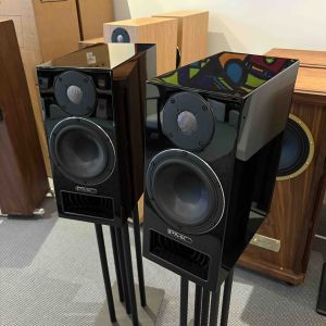 PMC Audio Twenty5 22i Diamond Black enceinte bibliothèque hifi démonstration