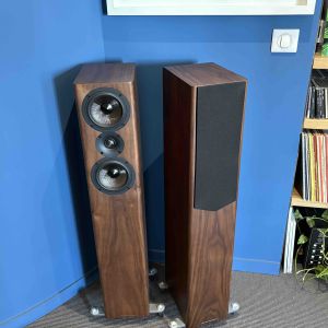 Acoustic Energy AE509 enceinte colonne HiFi