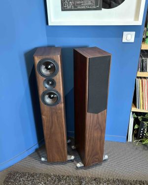 Acoustic Energy AE509 DEMO